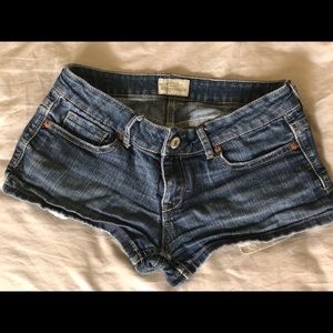 Short blue Aeropostale denim shorts